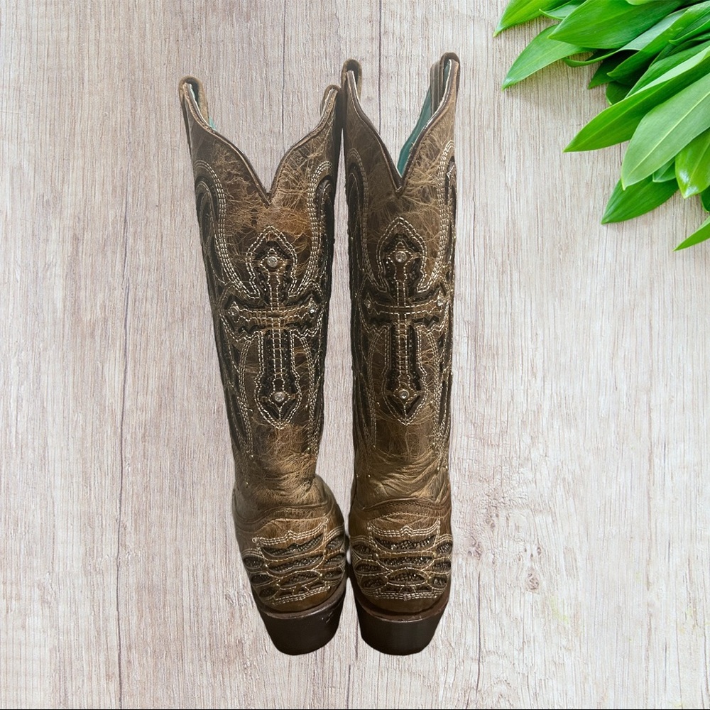 Boots - Picture 2 of 6